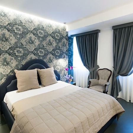 Residenza Monfy Hotel Рим Екстериор снимка