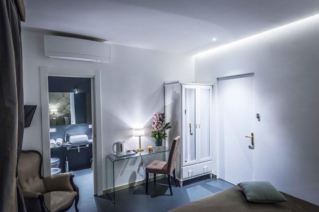 Residenza Monfy Hotel Рим Екстериор снимка